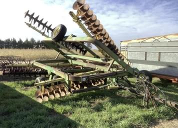 Main image John Deere 220